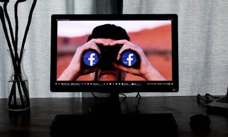 Facebook, Twitter et YouTube feront appel à l’IA pour supprimer les fake news liées au Coronavirus
